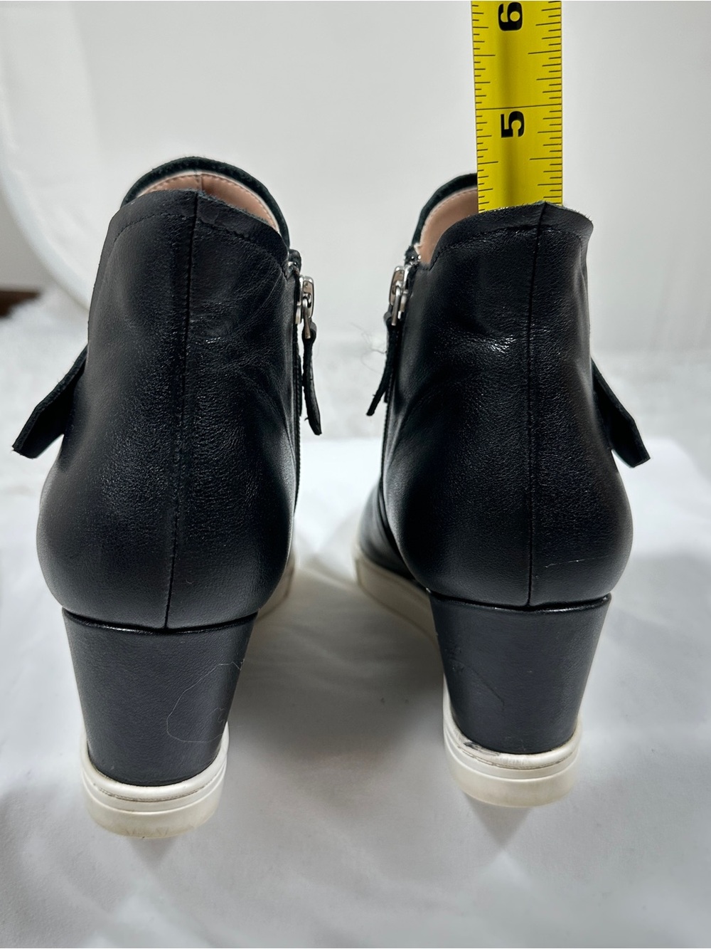 Linea Paolo Womens Sz 9,5 Black Leather Wedge Sneaker Boots Side Zip Comfort - Picture 9 of 16